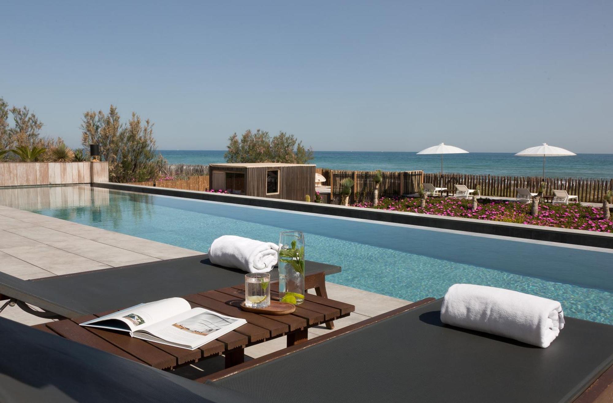 Couette-café Miramar 5*