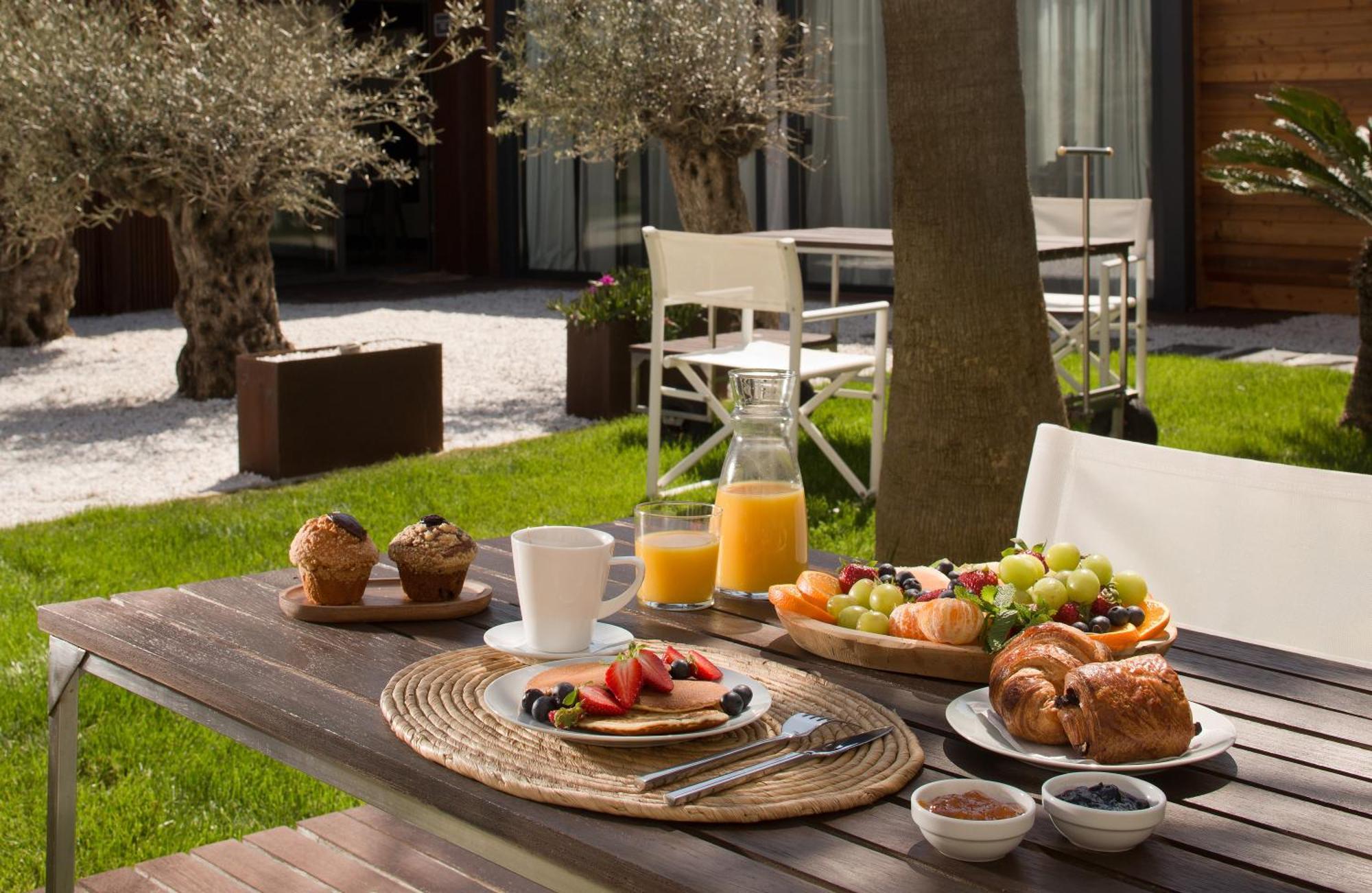 Miramar Bed & Breakfast 5*